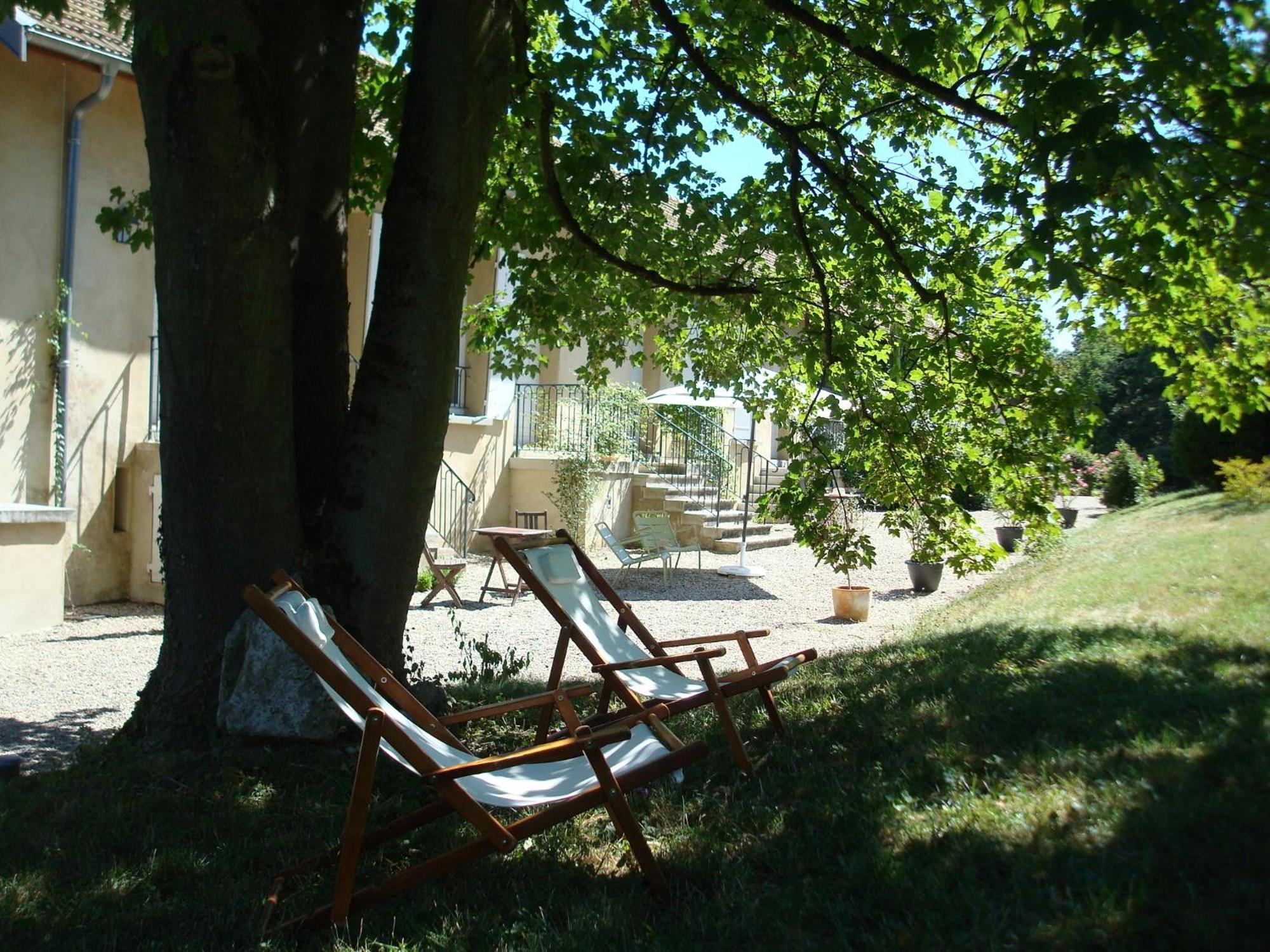 Les Communs Du Manoir Lägenhet Écully Exteriör bild