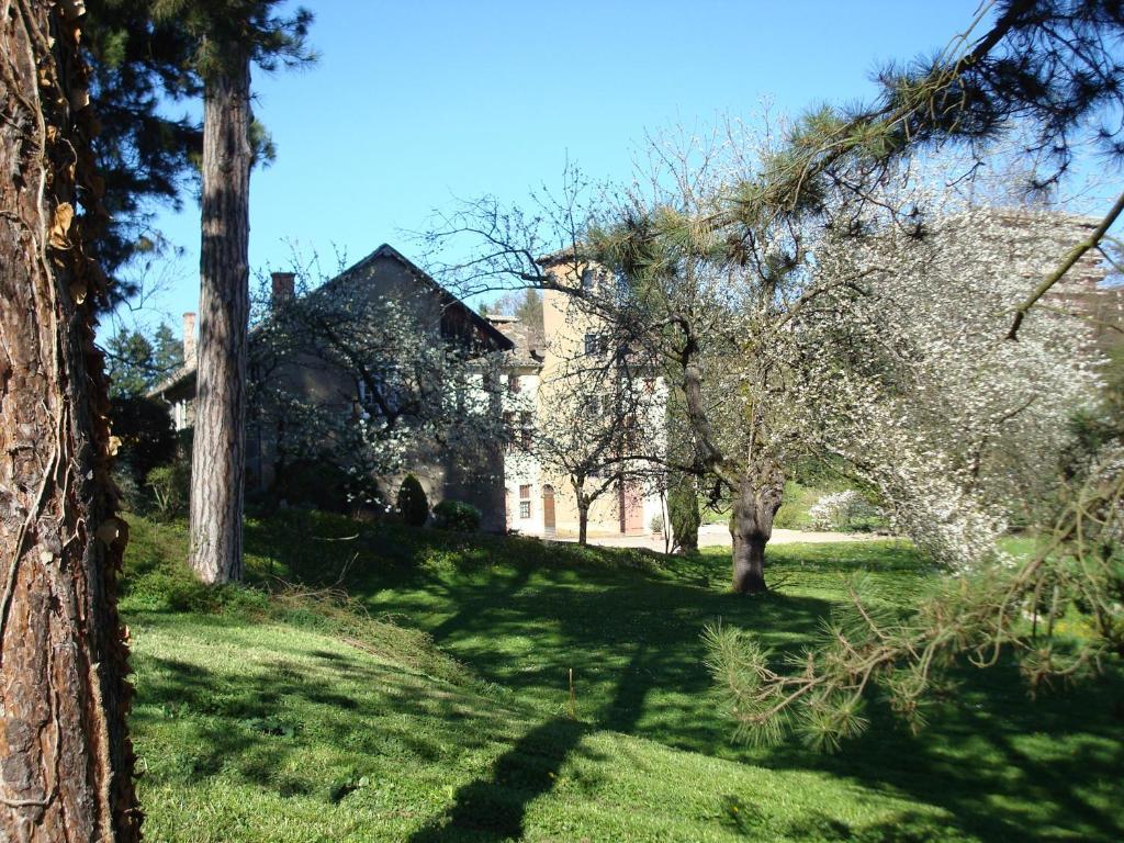 Les Communs Du Manoir Lägenhet Écully Exteriör bild